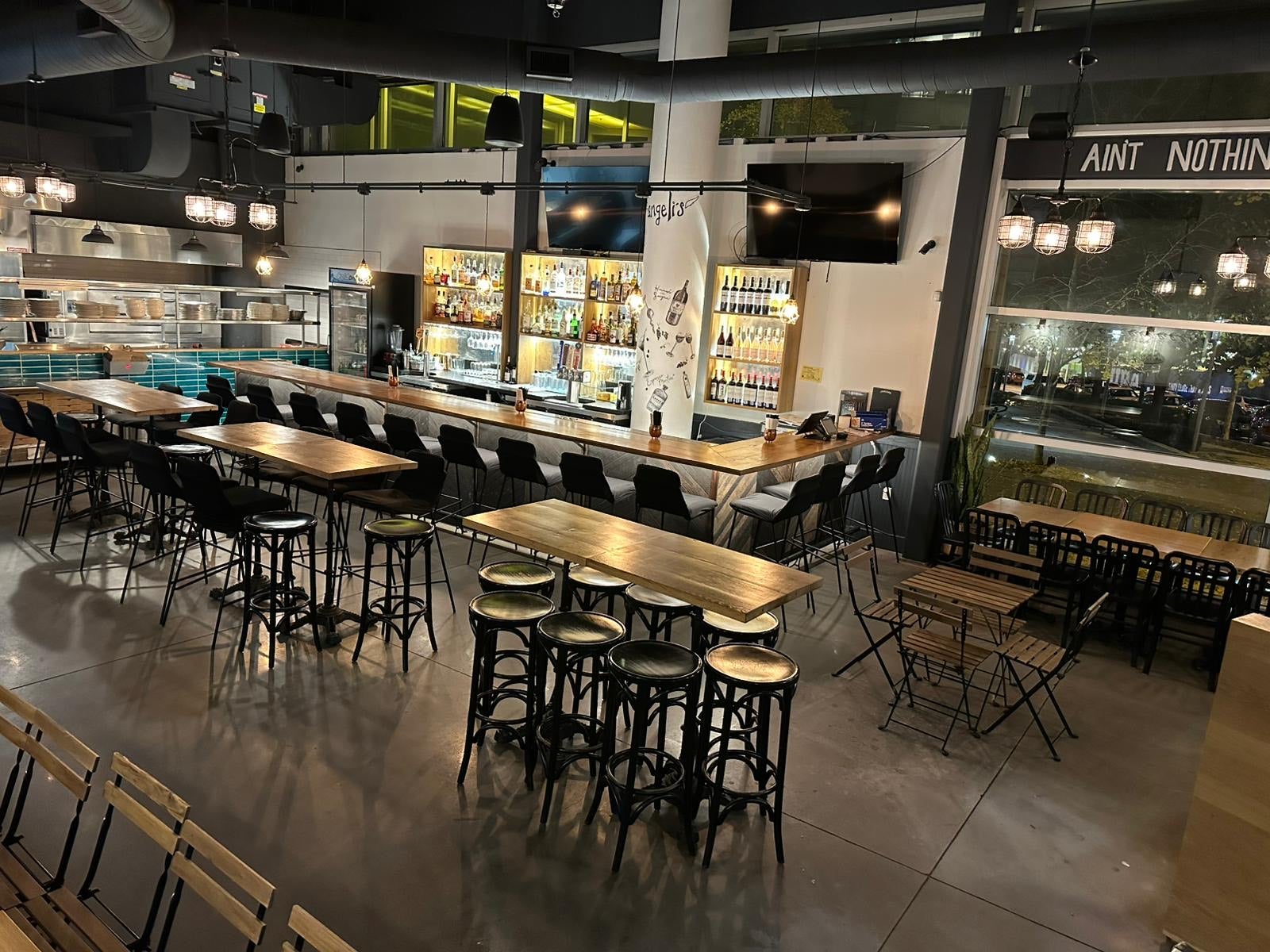 Angeli's Pizzera